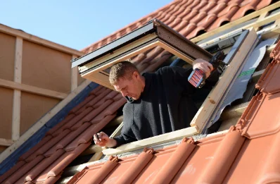 Pose de fenêtres de toit Velux à Villemanoche